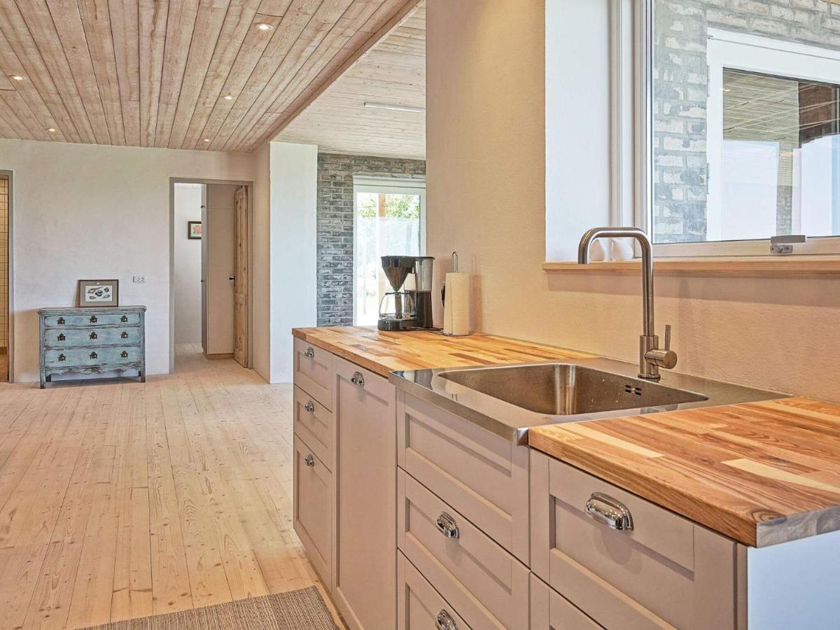 6 Person Holiday Home In Сванеке Экстерьер фото